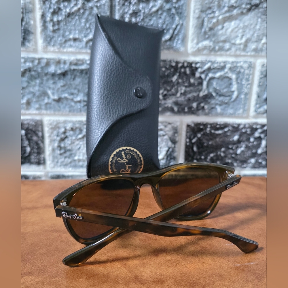 Ray-Ban Brown Sunglasses with Case - Picture 6 of 8